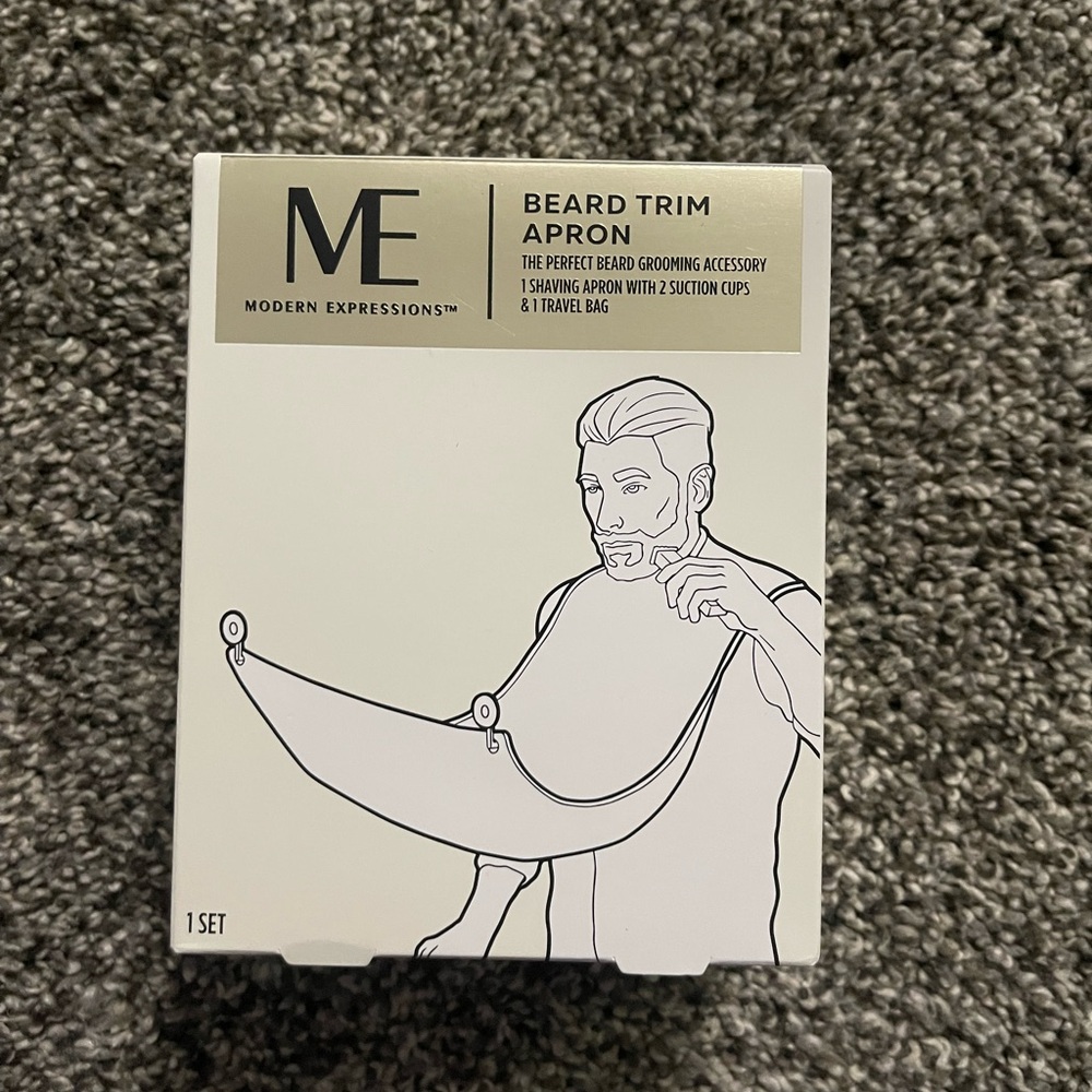 NWT ME Modern Expressions beard trim apron